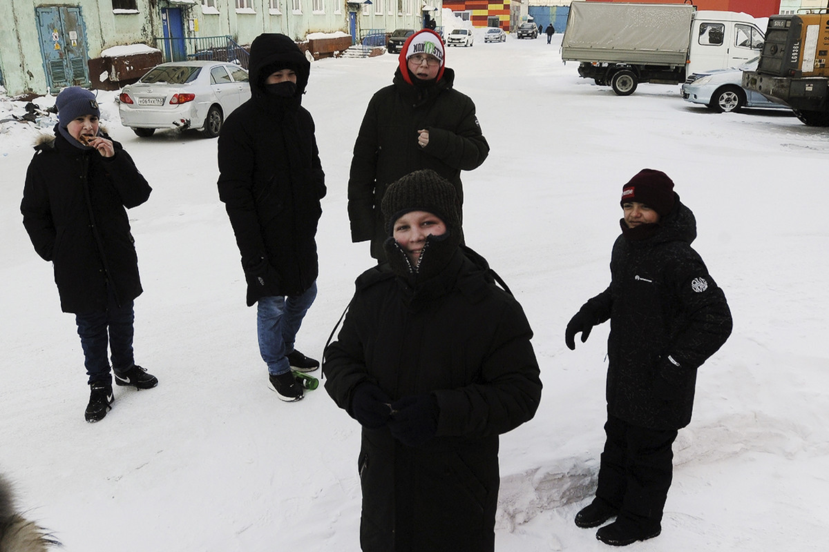 Норильские школьники могут пользоваться в автобусах электронными ученическими проездными Норильские школьники могут пользоваться в автобусах электронными ученическими проездными