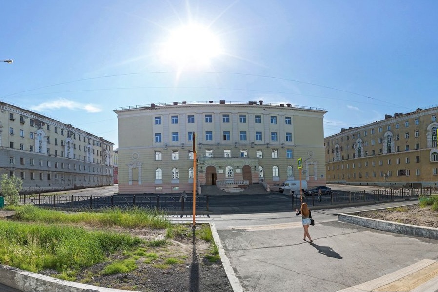 Школы Норильска Фото