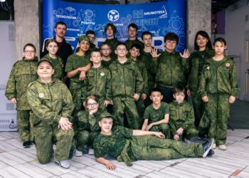 «Мальчишки севера» побывали на экскурсиях в учреждениях города