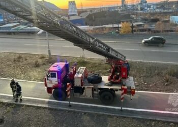 Короткое замыкание привело к пожару в девятиэтажке в Талнахе